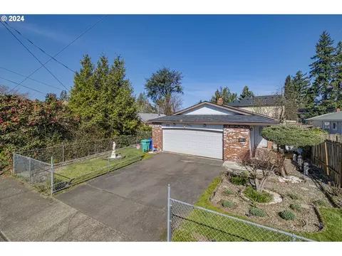 8035 SE Boise St, Portland, OR 97206