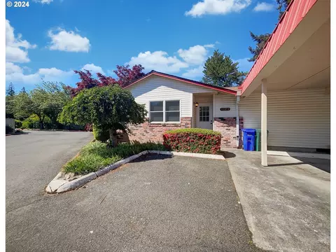 14973 SE Grant Ct, Portland, OR 97233