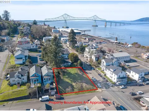4 Th St, Astoria, OR 97103