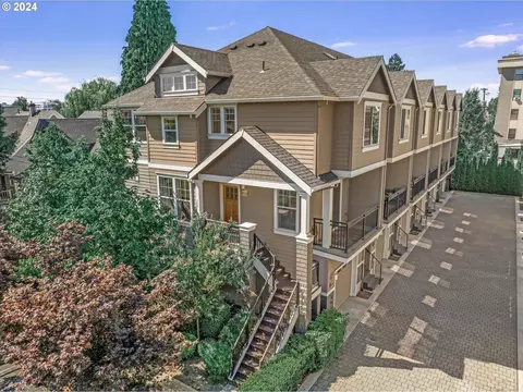 313 NE Morris St, Portland, OR 97212