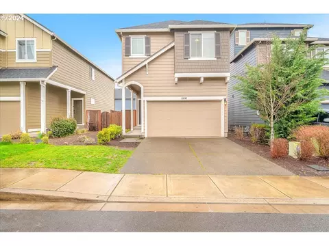 33267 SW Havlik Dr, Scappoose, OR 97056