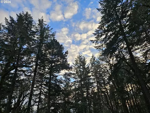 1550 NW Emperor Dr, Corvallis, OR 97330