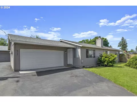 8734 SE Knapp St, Portland, OR 97266