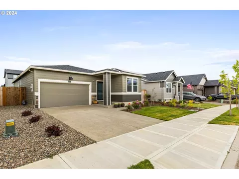 1334 SE Golden Chain Ave, Dallas, OR 97338
