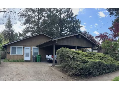 7410 SE 7412 Se Woodstock Blvd, Portland, OR 97206