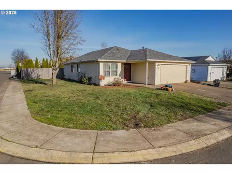 947 Lantana Ln, Gervais, OR 97026