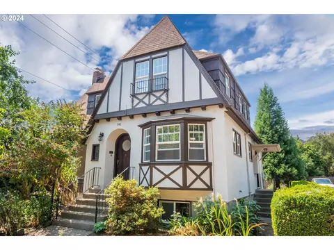 540 Van Buren St, Eugene, OR 97402 photo 1