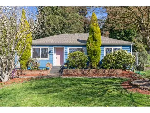 5271 SE Malden Dr, Portland, OR 97206