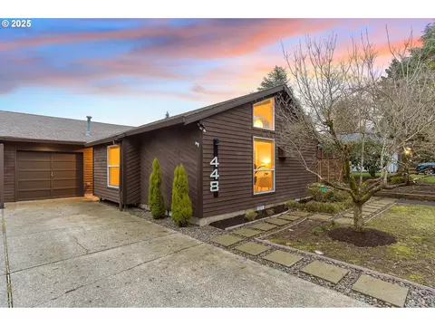 448 SW 121st Pl, Portland, OR 97225