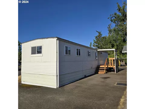 7080 Thurston Rd #21, Springfield, OR 97478