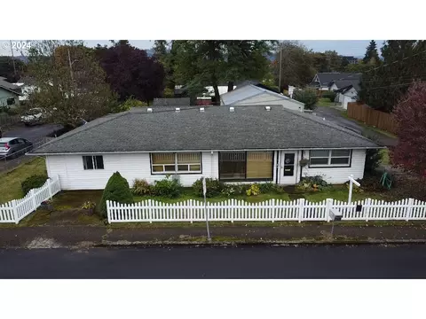 1828 G St, Washougal, WA 98671