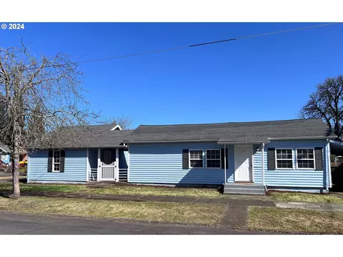 813 NE 11th St, Mcminnville, OR 97128