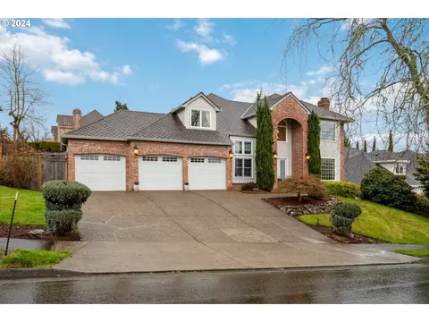 3525 Riverknoll Way, West Linn, OR 97068