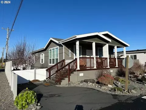 15889 Sunset Strip #101, Brookings, OR 97415