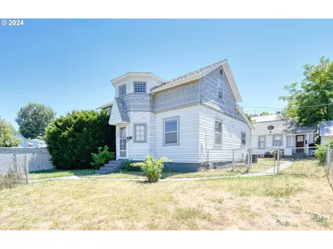 1806 SE Court Pl, Pendleton, OR 97801 photo 1