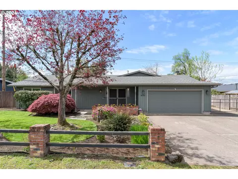 1580 Long Island Dr, Eugene, OR 97401