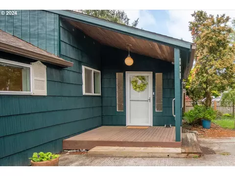 295 E Van Buren St, Cannon Beach, OR 97110