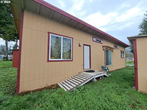 38965 Dexter Rd, Dexter, OR 97431