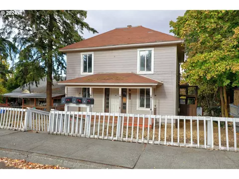 109 W 13th St, The Dalles, OR 97058