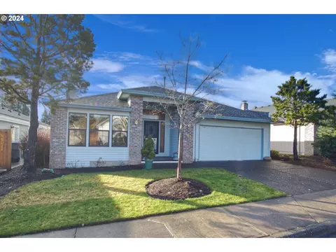 12672 SW Peachvale St, Portland, OR 97224