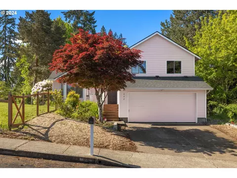 692 NW Queens Ct, Hillsboro, OR 97124