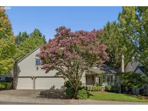 7755 SW Ashford St, Portland, OR 97224