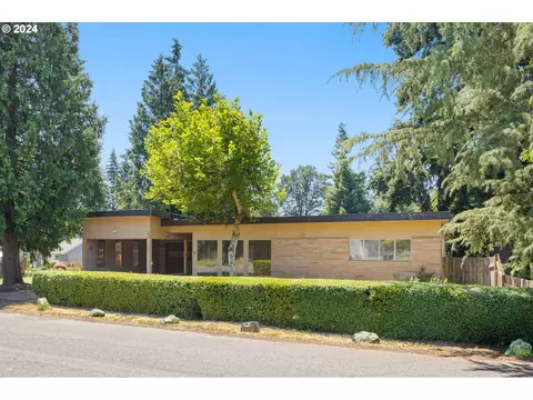 16533 SE Gordon St, Milwaukie, OR 97267