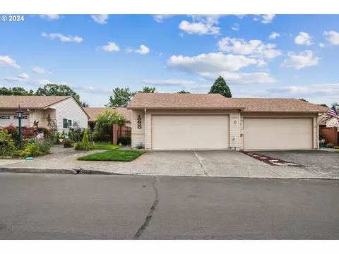 15820 SW Greens Way, Portland, OR 97224