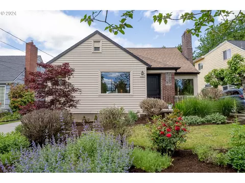 4945 NEverett St, Portland, OR 97213