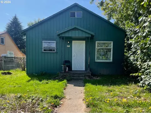 7534 N Johnswood Dr, Portland, OR 97203