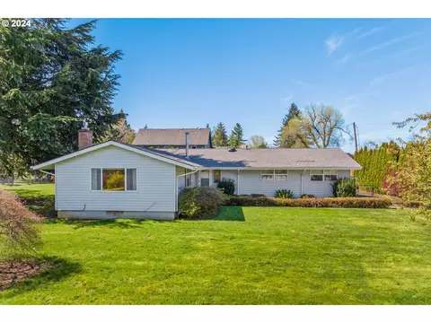 12856 Hiefield Ct, Oregon City, OR 97045