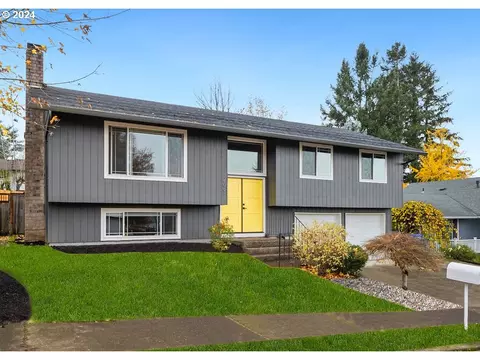 2097 SW Brixton Pl, Gresham, OR 97080