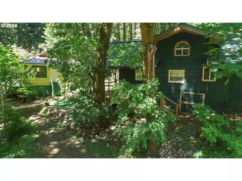 112 Girl Scout Rd, Stevenson, WA 98648