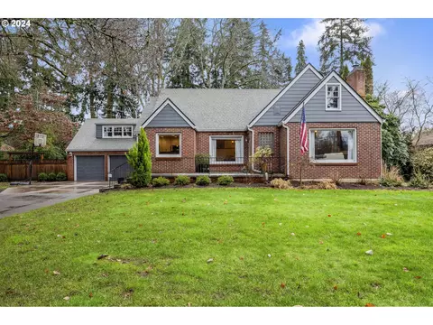 394 Park Ave, Eugene, OR 97404