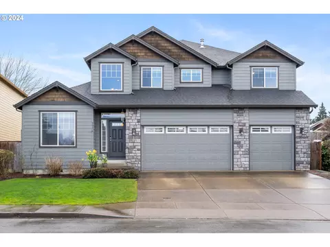 557 E 14th St, Lafayette, OR 97127