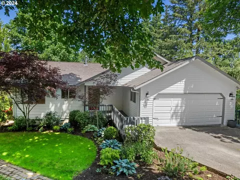 5017 SW Robert Ct, Portland, OR 97219