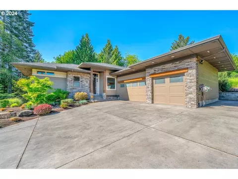 52313 SW Ashley Ct, Scappoose, OR 97056