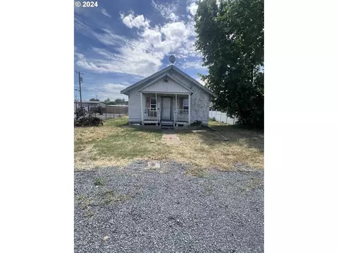 710 7th St, Umatilla, OR 97882