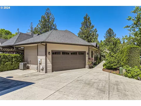 4365 SW 96th Ave, Beaverton, OR 97005