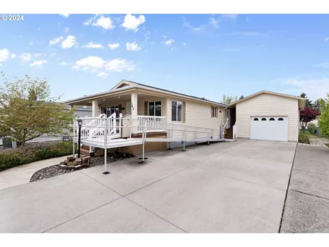 5101 NE 121st Ave #140, Vancouver, WA 98660