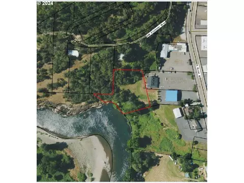 0 S Main St, Myrtle Creek, OR 97457