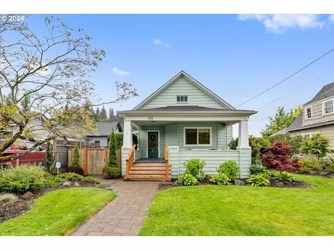 914 6th St, Oregon City, OR 97045