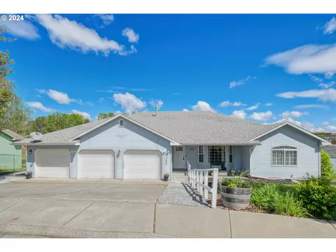 1185 SW Theta Ct, Pendleton, OR 97801