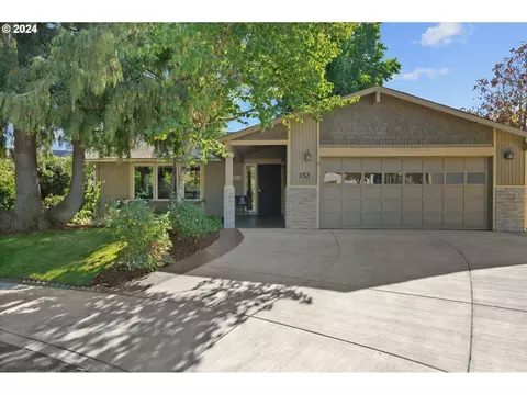 152 Cottonwood Ct, Monmouth, OR 97361