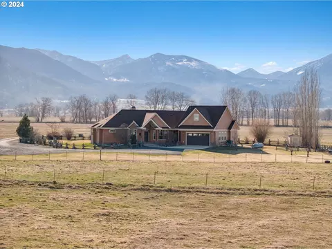 44801 Anthony Lakes Hwy, Haines, OR 97833