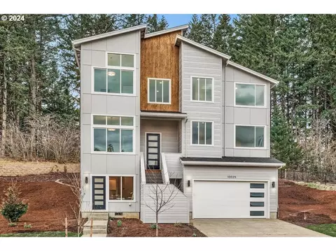 10025 SE Nicholas Dr, Happy Valley, OR 97086