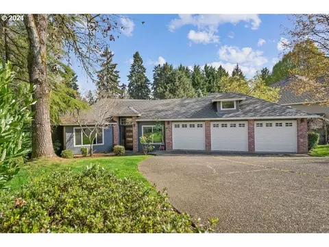 19053 SW Chesapeake Dr, Tualatin, OR 97062