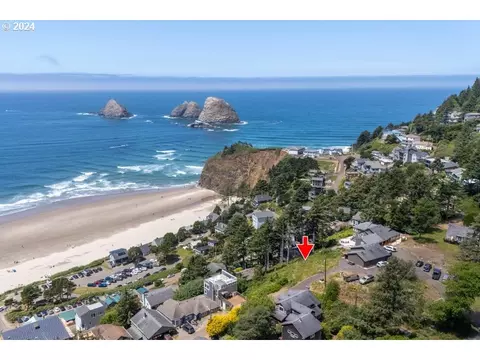 1675 Portland Ave, Oceanside, OR 97134