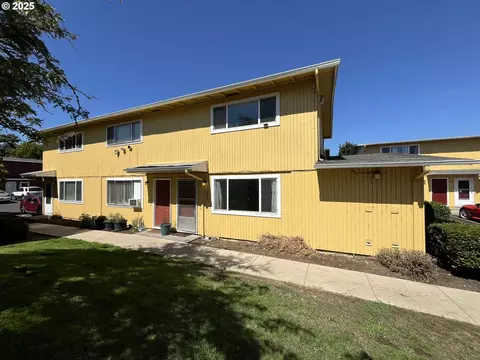 1682 Hayes St #C, Eugene, OR 97402