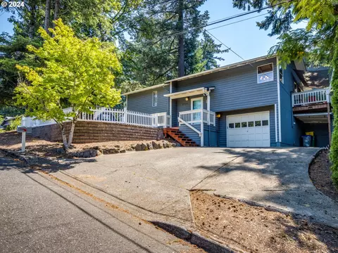4714 SW Vacuna St, Portland, OR 97219